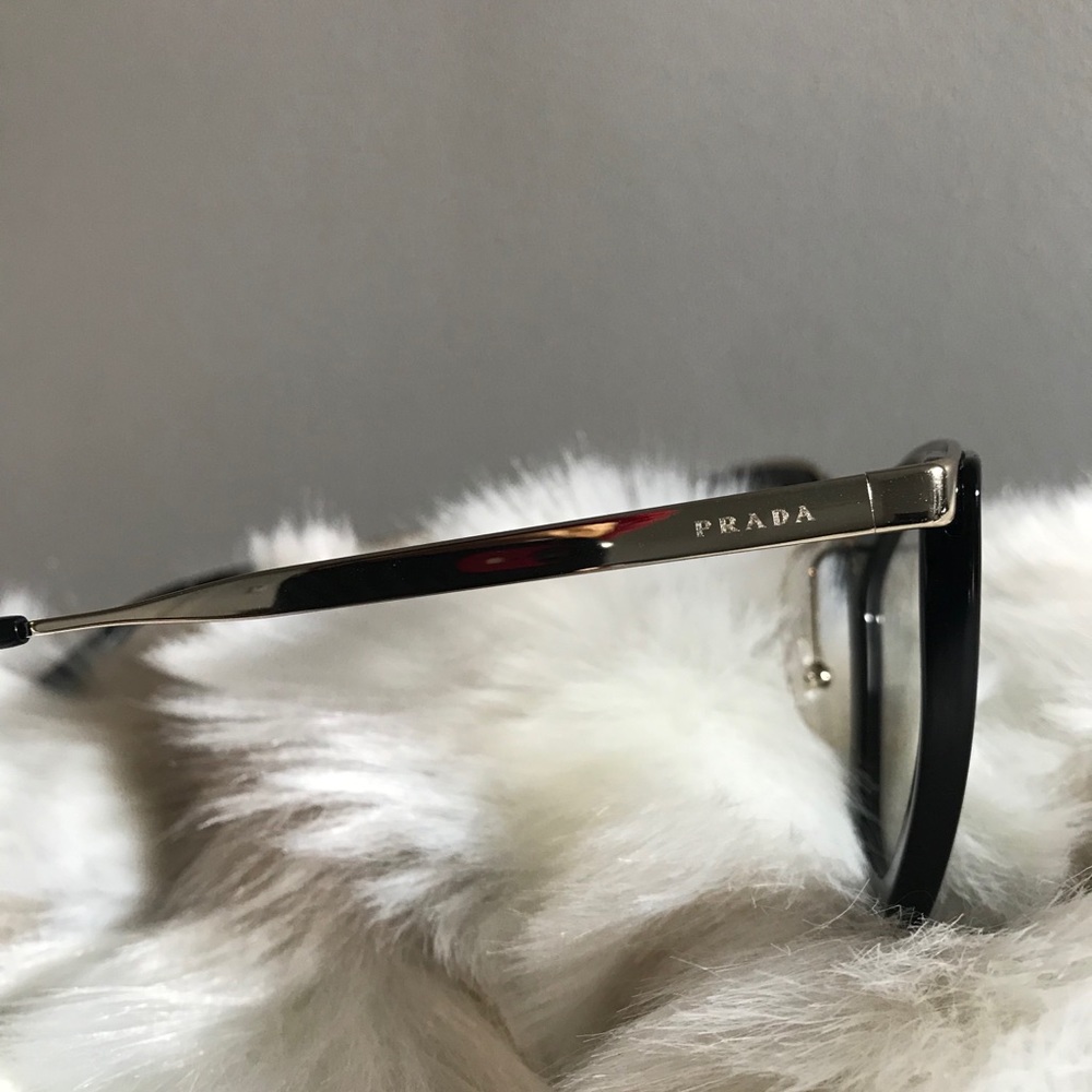 Prada High Fashion Glasses - Picture 3 of 8
